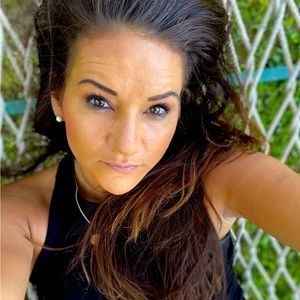 Meet your Posher, Aimee